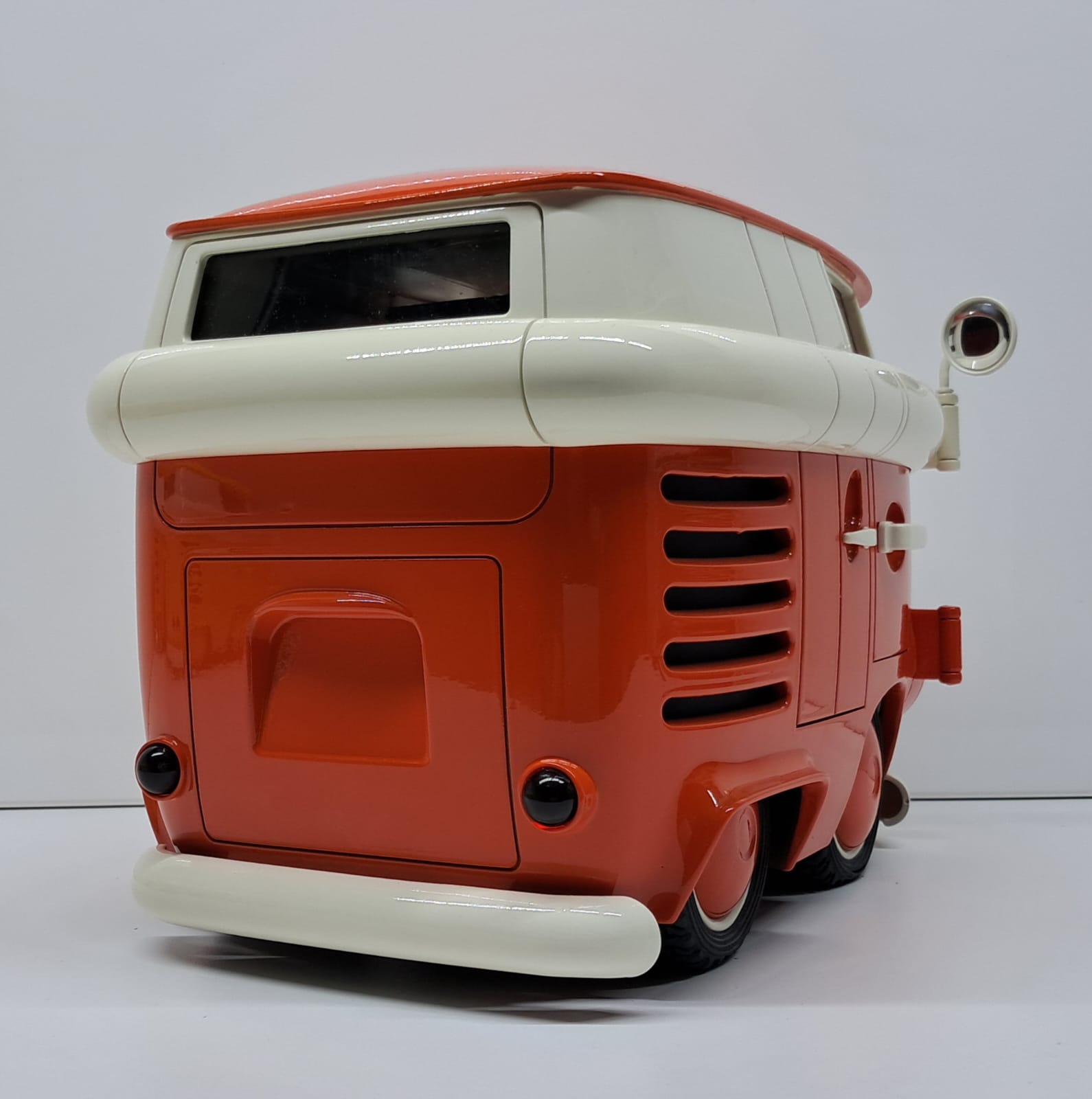 Sculpture 3D - Combi Cartoon Rouge – Image 3