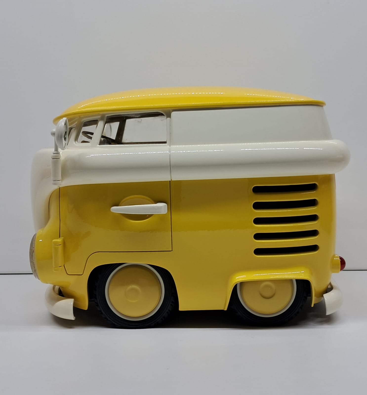 Sculpture 3D - Combi Cartoon Jaune – Image 2